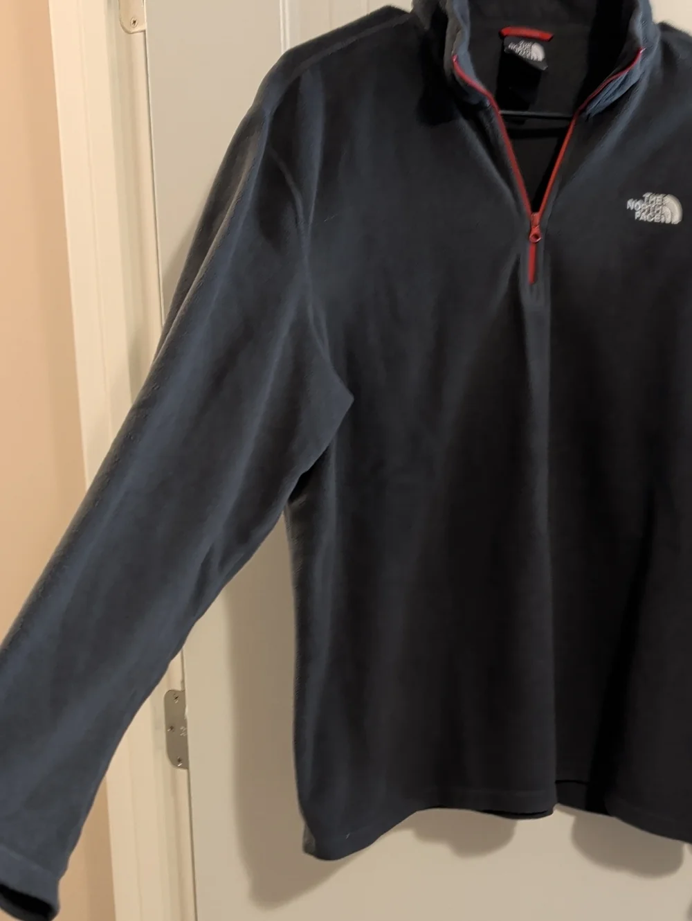 The North Face Men's Charcoal Quarter-Zip Fleece Jacket